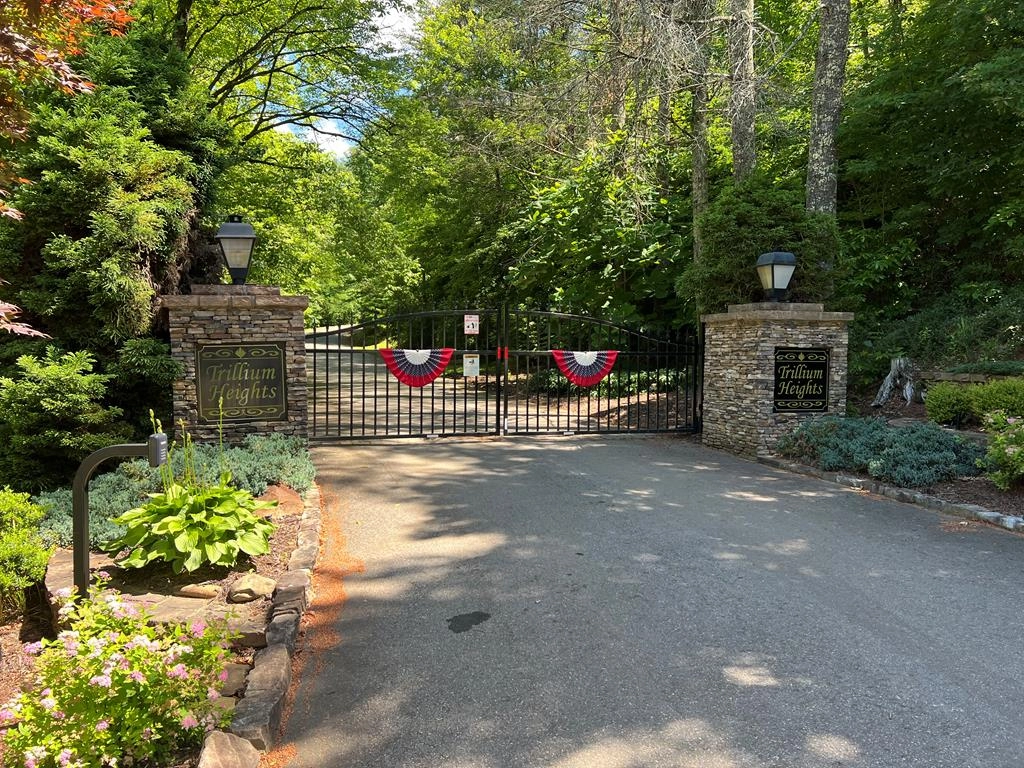 36 Trillium Hgts Dr
