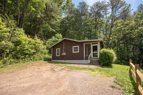20 Old Mill Creek Rd, Franklin, NC 28734