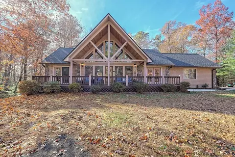 214 Kingwood Dr, Clayton, GA 30525