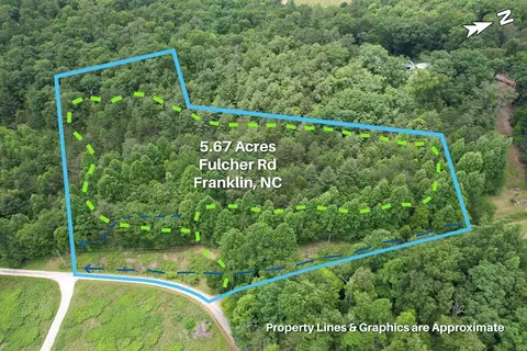 1213 Fulcher Rd, Franklin, NC 28734