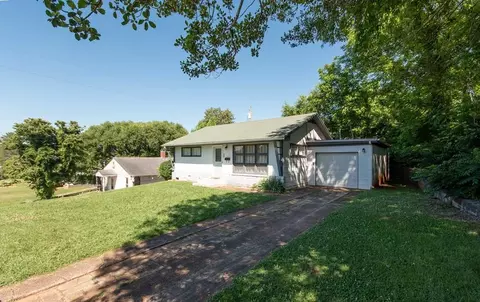 200 First St, Franklin, NC 28734