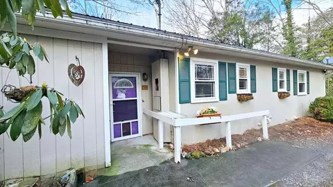 52 Stonebrook Dr, Franklin, NC 28734 photo 2