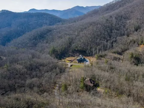 View/Area - 1762 Garnet Ridge Rd, Sylva, NC 28779 photo 1 of 3