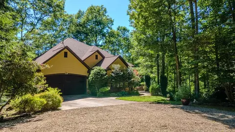 1762 Garnet Ridge Rd, Sylva, NC 28779