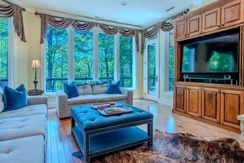 Living - 1762 Garnet Ridge Rd, Sylva, NC 28779 photo 3 of 5