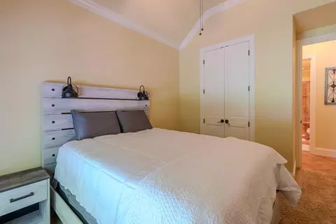 Bedroom - 1762 Garnet Ridge Rd, Sylva, NC 28779 photo 4 of 7
