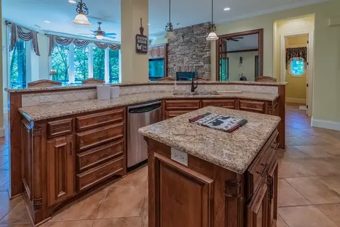 Kitchen - 1762 Garnet Ridge Rd, Sylva, NC 28779 photo 3 of 5