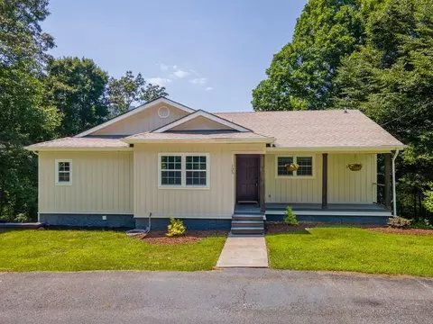 125 W Ridge Dr, Bryson City, NC 28713