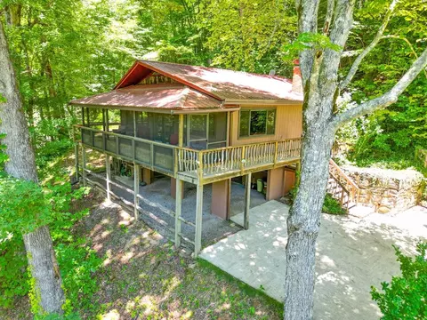 148 Mulberry Trl, Otto, NC 28763
