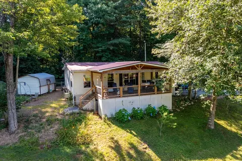 135 Pat Rogers Rd, Franklin, NC 28734