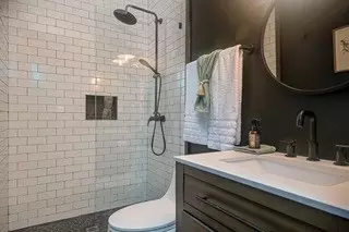 Bath - 83 Moon Shadow Rd, Franklin, NC 28734 photo 3 of 3
