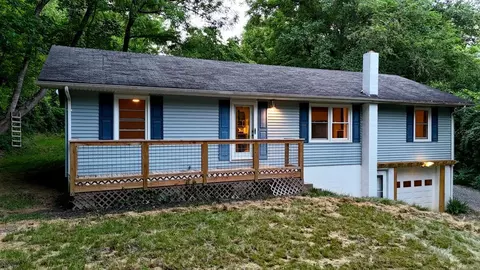 272 Passmore Ln, Whittier, NC 28789