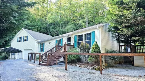 9 Happy Jack Rd, Franklin, NC 28734