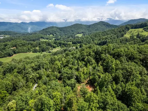 Undisclosed, Sylva, NC 28779 photo 22