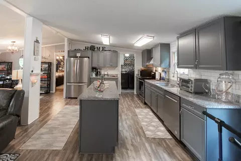Kitchen - 905 Wake Robin, Cullowhee, NC 28723 photo 6 of 10