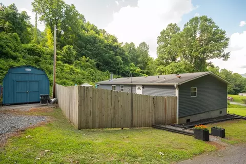 Exterior - 905 Wake Robin, Cullowhee, NC 28723 photo 4 of 23