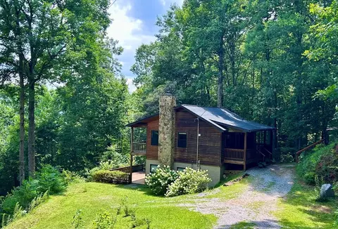 939 Timbuktu Rd, Sylva, NC 28779