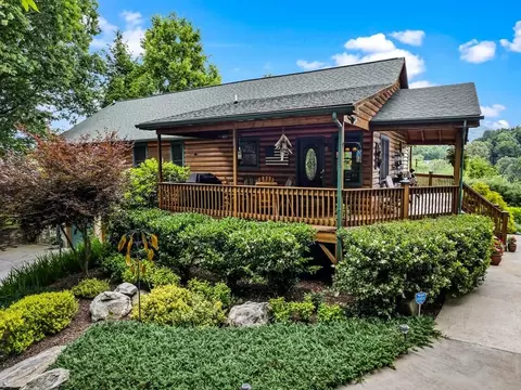 175 Ironwood Dr, Clyde, NC 28721