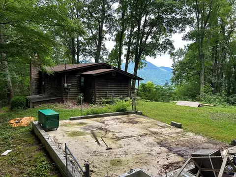 217 Twilight Ln, Sylva, NC 28779 photo 3