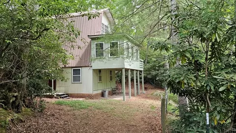 243 Hidden Trl, Franklin, NC 28734
