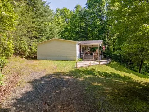 99 Evans Creek Ln, Franklin, NC 28734 photo 4