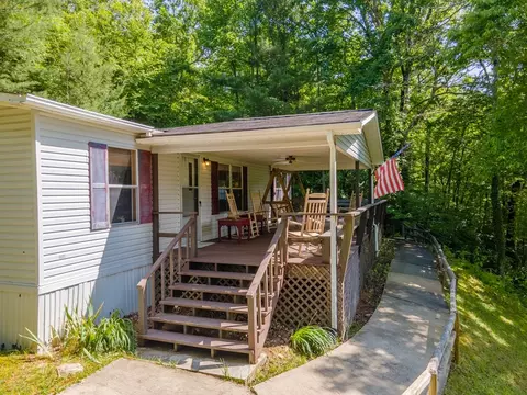 99 Evans Creek Ln, Franklin, NC 28734 photo 3