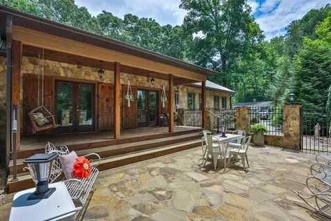 162 Genes Rd, Franklin, NC 28734