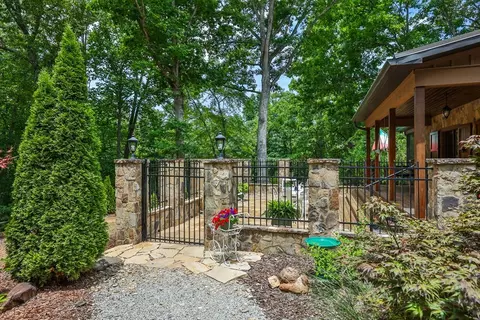 Exterior - 162 Genes Rd, Franklin, NC 28734 photo 5 of 29