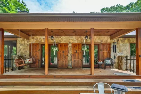 Exterior - 162 Genes Rd, Franklin, NC 28734 photo 2 of 29