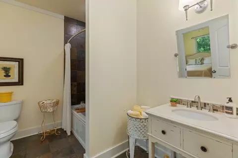 Bath - 162 Genes Rd, Franklin, NC 28734 photo 5 of 7