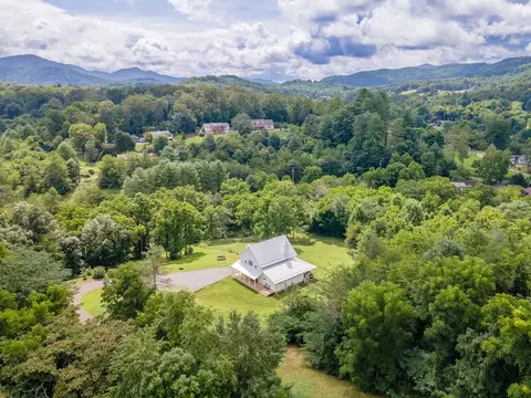 1515 Webster Rd, Sylva, NC 28779 photo 4