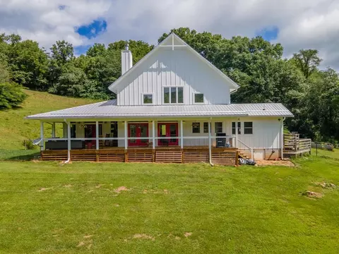 1515 Webster Rd, Sylva, NC 28779