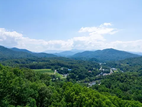 lot26 Red Hawk Bluff Ln, Sylva, NC 28779