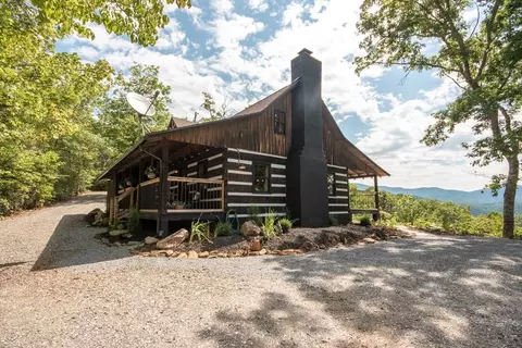 447 Bailey Hills Rd, Franklin, NC 28734