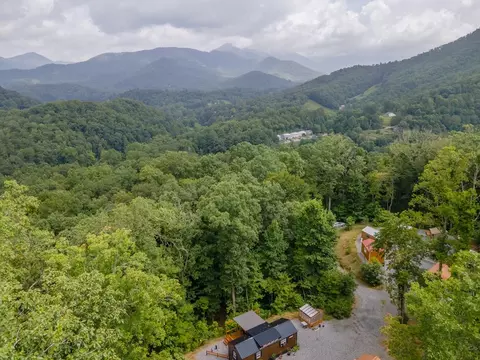 View/Area - 187 Glade Dr, Sylva, NC 28779 photo 7 of 12