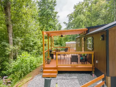 Exterior - 187 Glade Dr, Sylva, NC 28779 photo 7 of 30