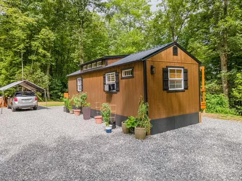 Exterior - 187 Glade Dr, Sylva, NC 28779 photo 5 of 30