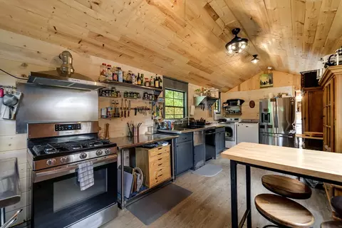 Kitchen - 187 Glade Dr, Sylva, NC 28779 photo 5 of 8