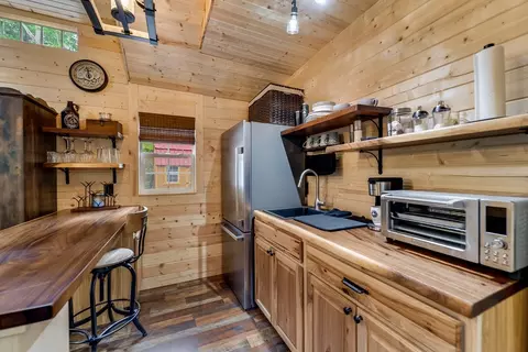 Kitchen - 187 Glade Dr, Sylva, NC 28779 photo 2 of 8