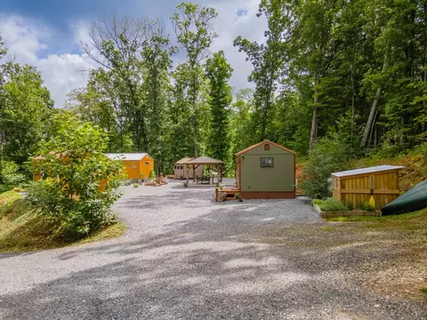 Exterior - 187 Glade Dr, Sylva, NC 28779 photo 3 of 30