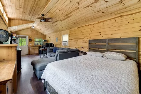Bedroom - 187 Glade Dr, Sylva, NC 28779 photo 2 of 7