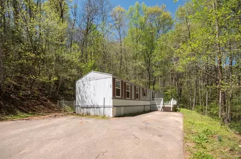 900 Arthur Drake Rd, Franklin, NC 28734