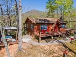 682 Echo High Rd, Franklin, NC 28734