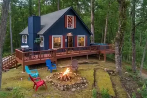 686 Echo High Rd, Franklin, NC 28734