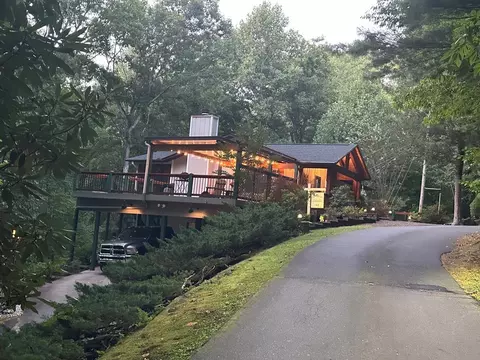 60 Parker Farm Rd, Franklin, NC 28734