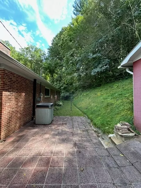 Exterior - 258 Hidden Valley Rd, Sylva, NC 28779 photo 7 of 8