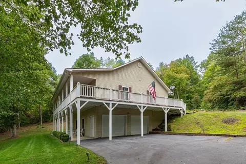 107 Blue Cedar Rd, Sylva, NC 28779