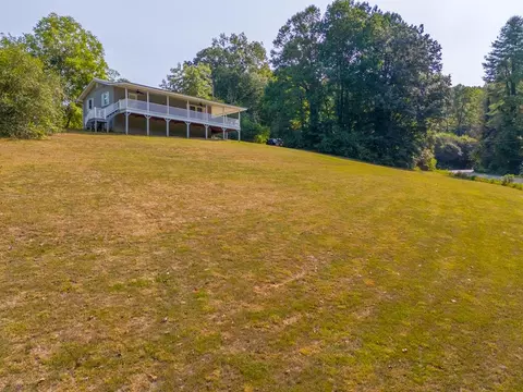 Exterior - 30 Gregory Rd, Franklin, NC 28734 photo 8 of 26