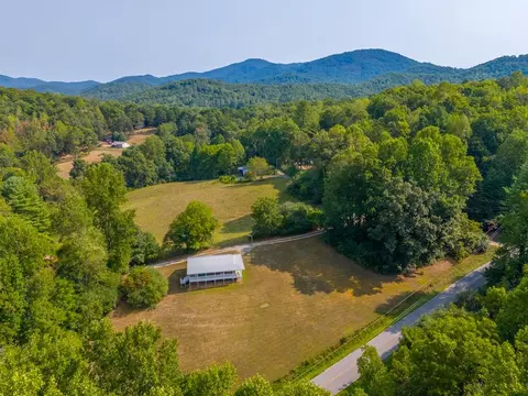 Other - 30 Gregory Rd, Franklin, NC 28734 photo 2 of 10