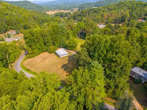 View/Area - 30 Gregory Rd, Franklin, NC 28734 photo 1 of 7